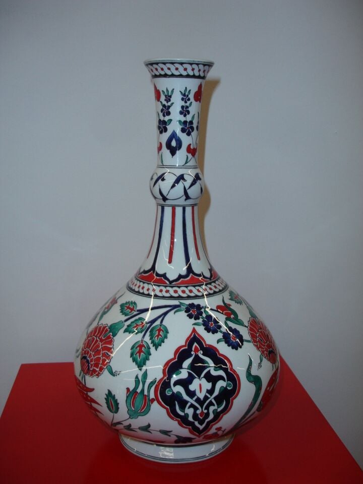 Gül Şemseli Uzun Boyunlu Vazo