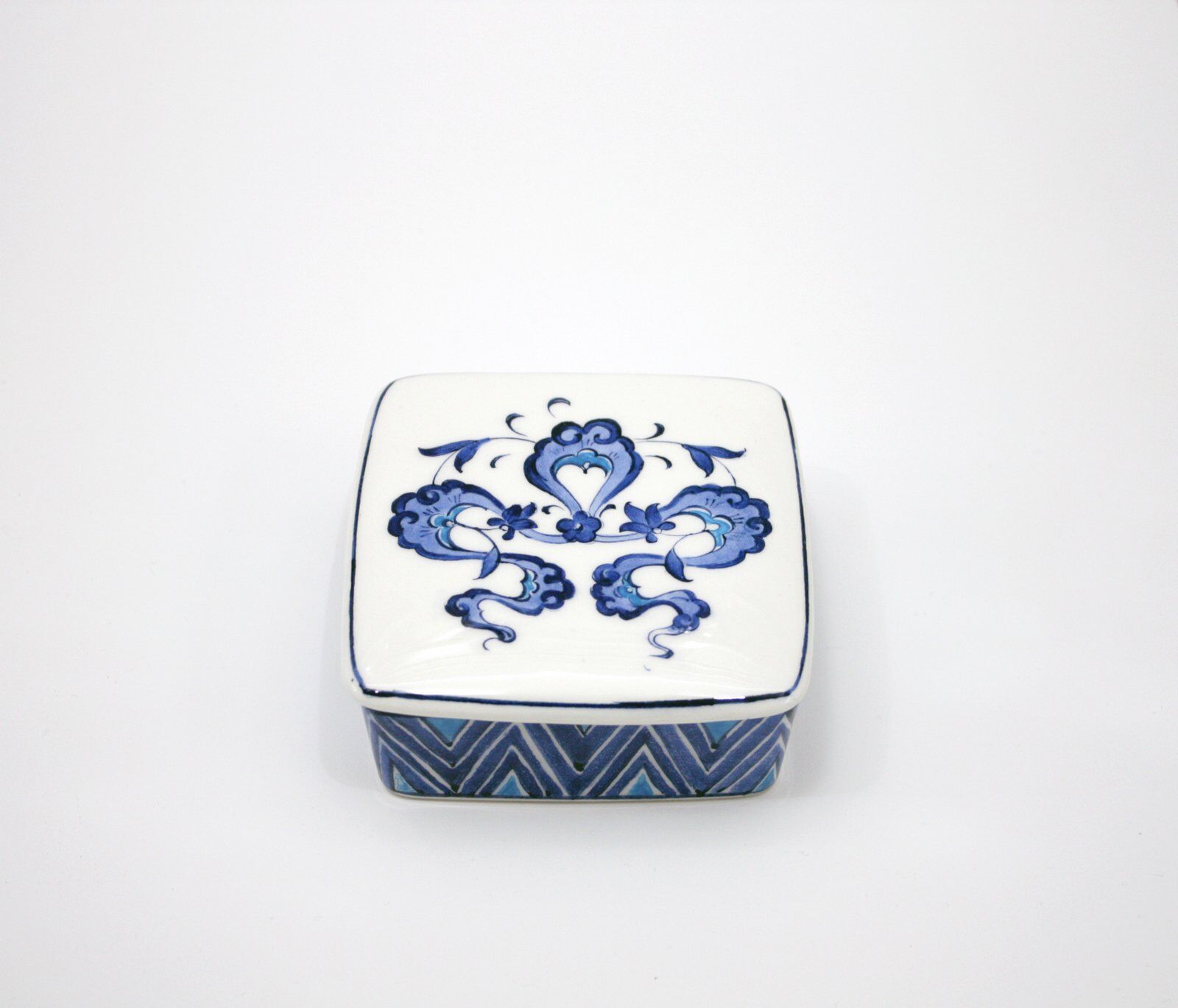 Bulutlu Kare Kapaklı Mücevher Kutusu