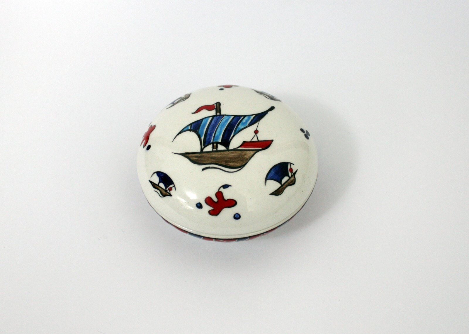 Galleon Patterned Bowl with Lid